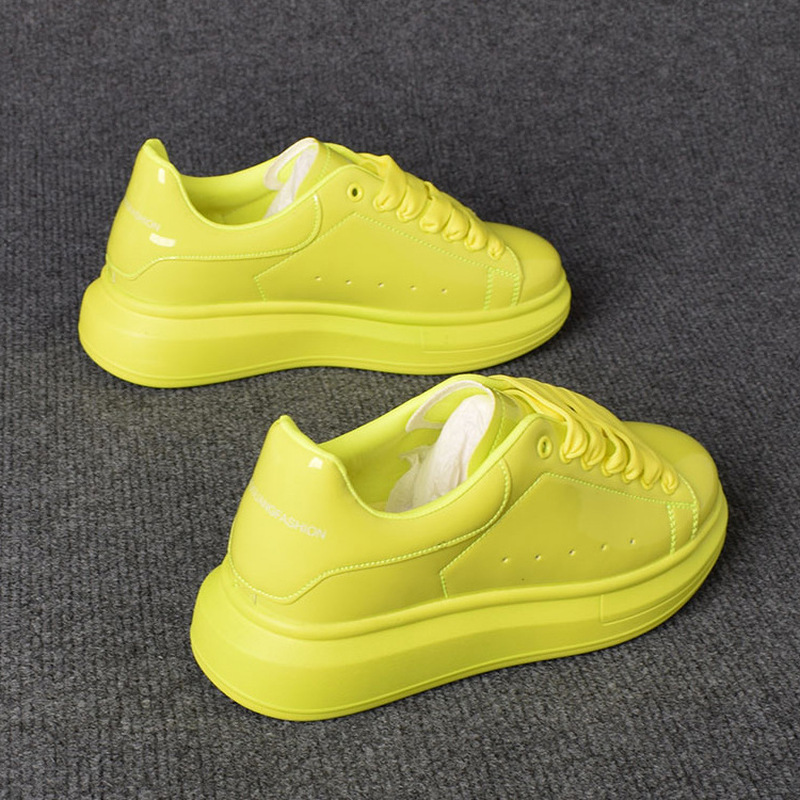 2025 Lacquered White Casual Sh - Skateboard recension och pris